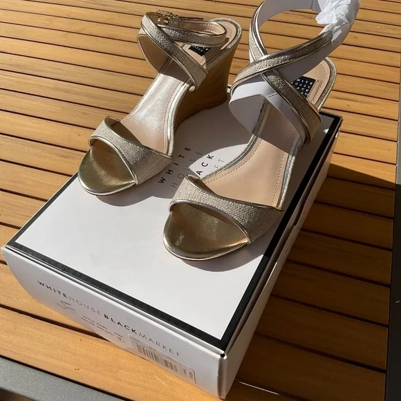 White House Black Market Kaylee Biscotti Wedge Heels *New With Tags* Sz 7M - Picture 2 of 4